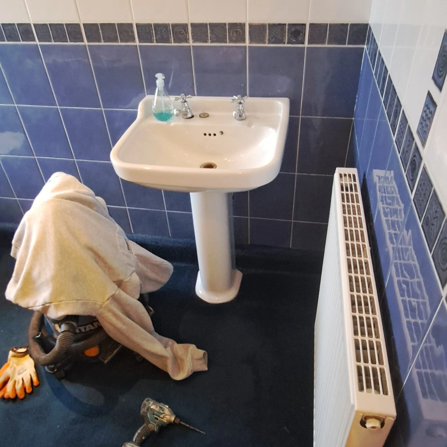 Floor & Wall Tiling