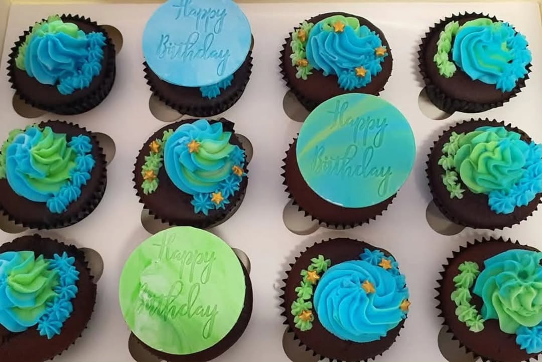 Cupcakes and Cake Boxes
