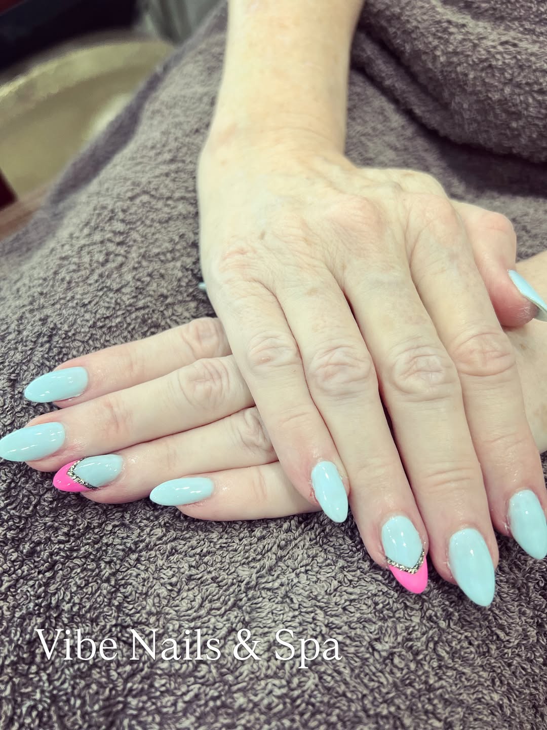 Shellac Manicures